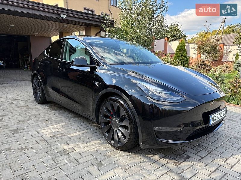 Tesla Model Y 2023 Tesla Model Y 2023