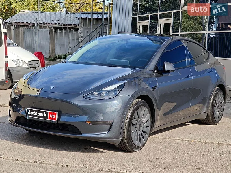 Tesla Model Y 2022