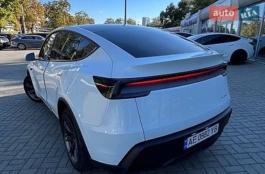 Внедорожник / Кроссовер Tesla Model Y 2025 в Днепре