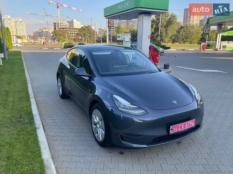 Tesla Model Y 2022