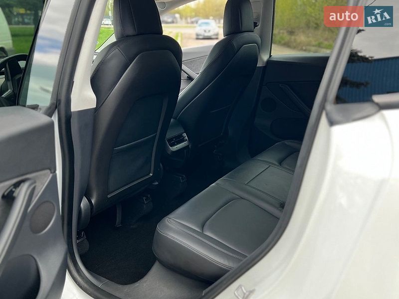 Позашляховик / Кросовер Tesla Model Y 2020 в Луцьку