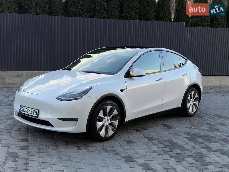 Tesla Model Y