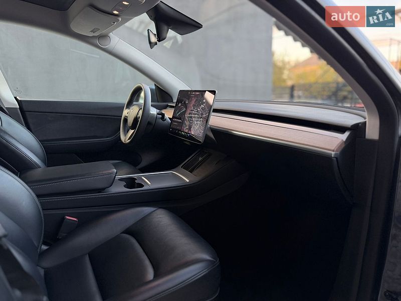 Внедорожник / Кроссовер Tesla Model Y 2021 в Калиновке