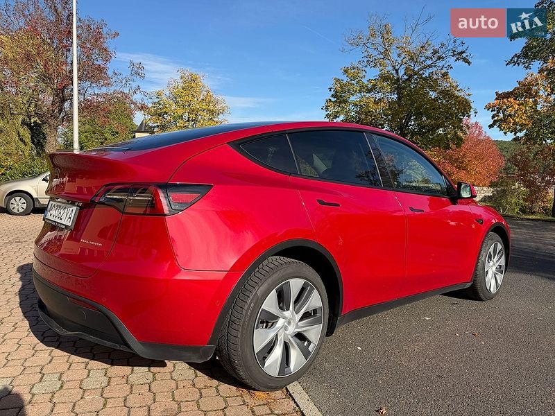 Позашляховик / Кросовер Tesla Model Y 2021 в Ковелі