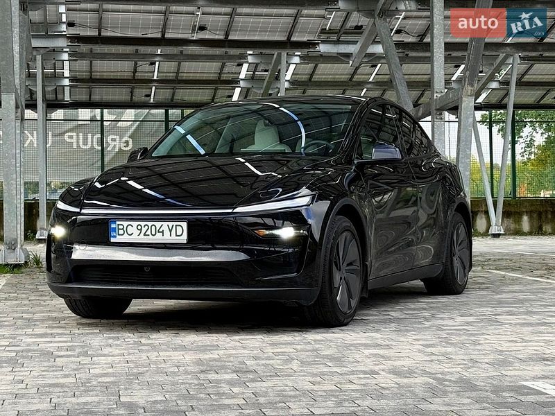 Внедорожник / Кроссовер Tesla Model Y 2025 в Львове