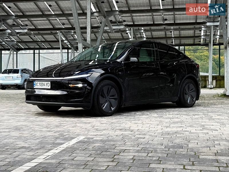 Внедорожник / Кроссовер Tesla Model Y 2025 в Львове