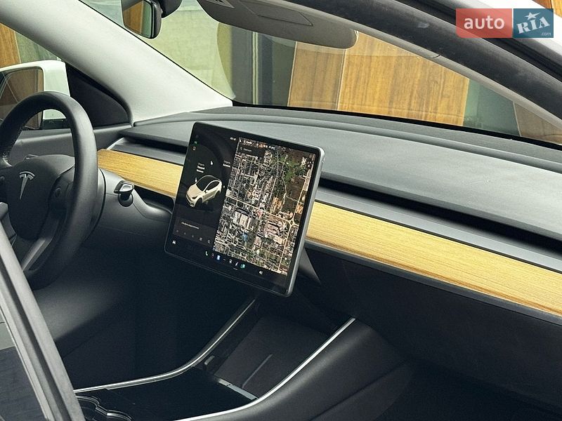 Внедорожник / Кроссовер Tesla Model Y 2020 в Луцке