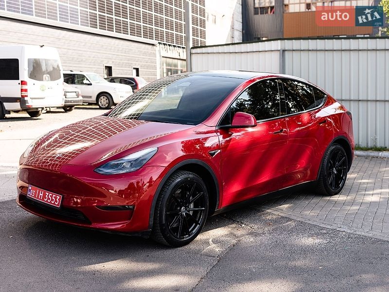 Внедорожник / Кроссовер Tesla Model Y 2023 в Луцке