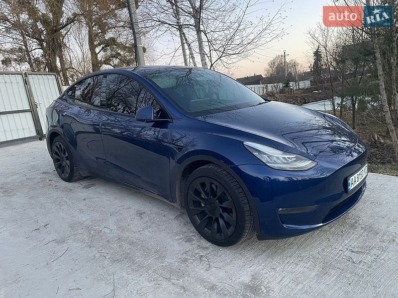 Внедорожник / Кроссовер Tesla Model Y 2021 в Киеве