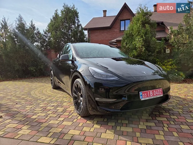 Tesla Model Y