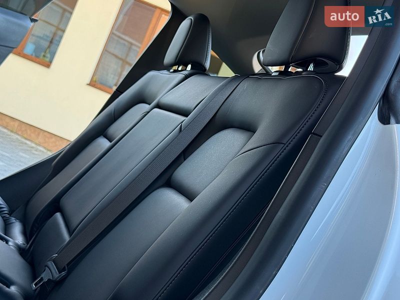 Внедорожник / Кроссовер Tesla Model Y 2021 в Дрогобыче