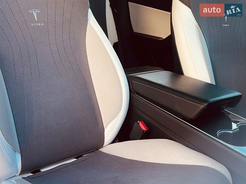 Внедорожник / Кроссовер Tesla Model Y 2020 в Самборе