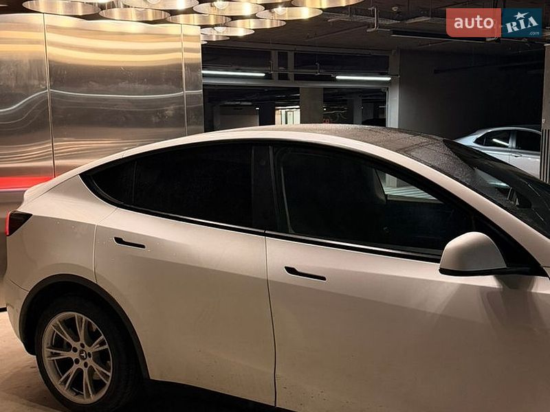 Внедорожник / Кроссовер Tesla Model Y 2022 в Львове