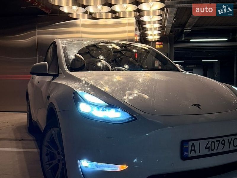 Внедорожник / Кроссовер Tesla Model Y 2022 в Львове
