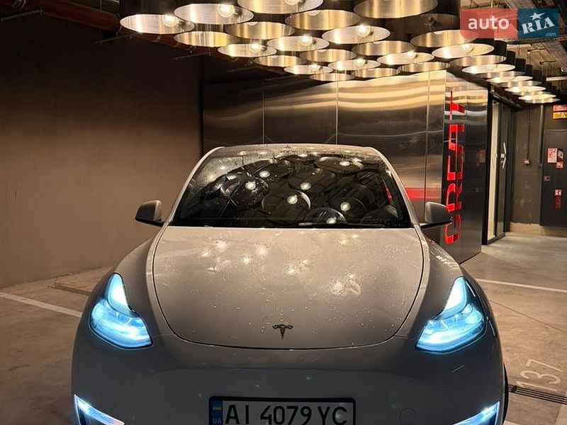 Внедорожник / Кроссовер Tesla Model Y 2022 в Львове