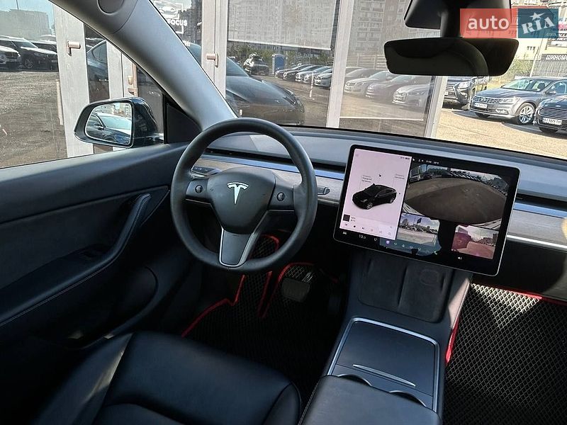 Внедорожник / Кроссовер Tesla Model Y 2021 в Киеве