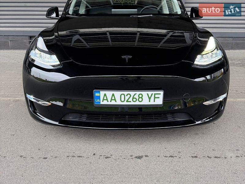 Внедорожник / Кроссовер Tesla Model Y 2024 в Киеве