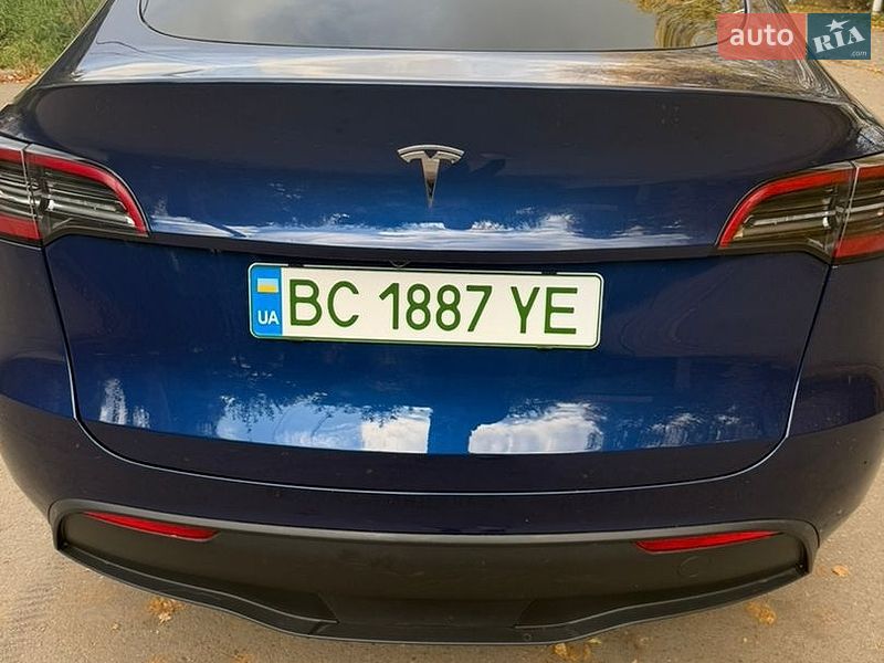 Позашляховик / Кросовер Tesla Model Y 2023 в Самборі