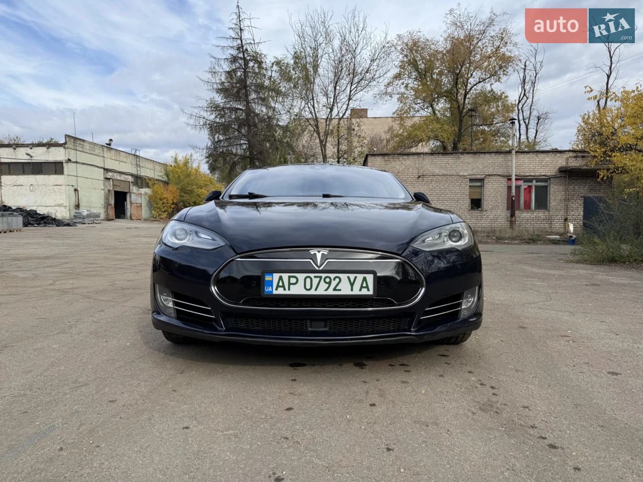 2015 Tesla Model S - мініатюра 15