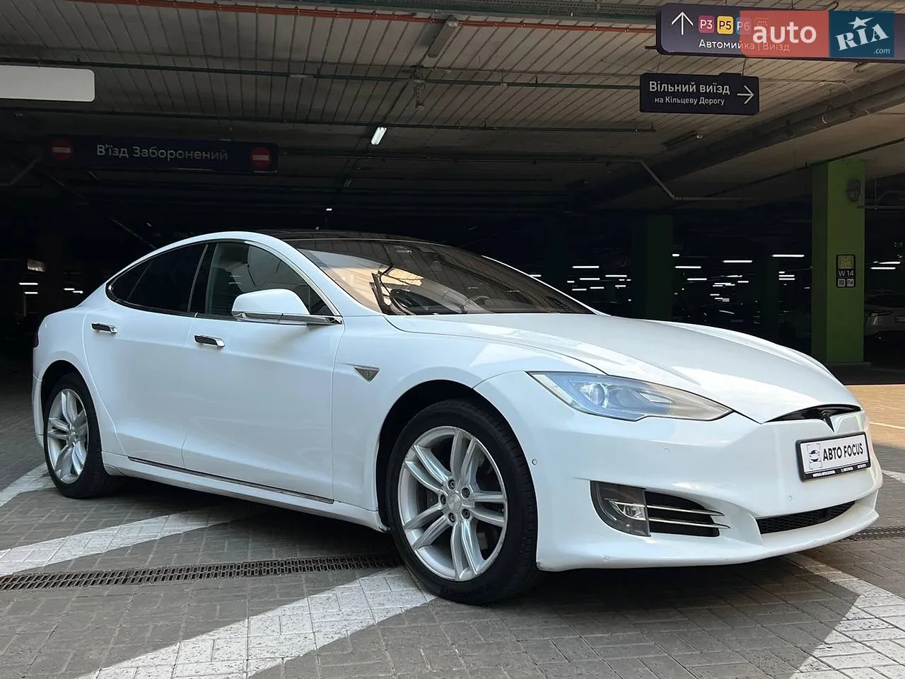 2015 Tesla Model S - мініатюра 30
