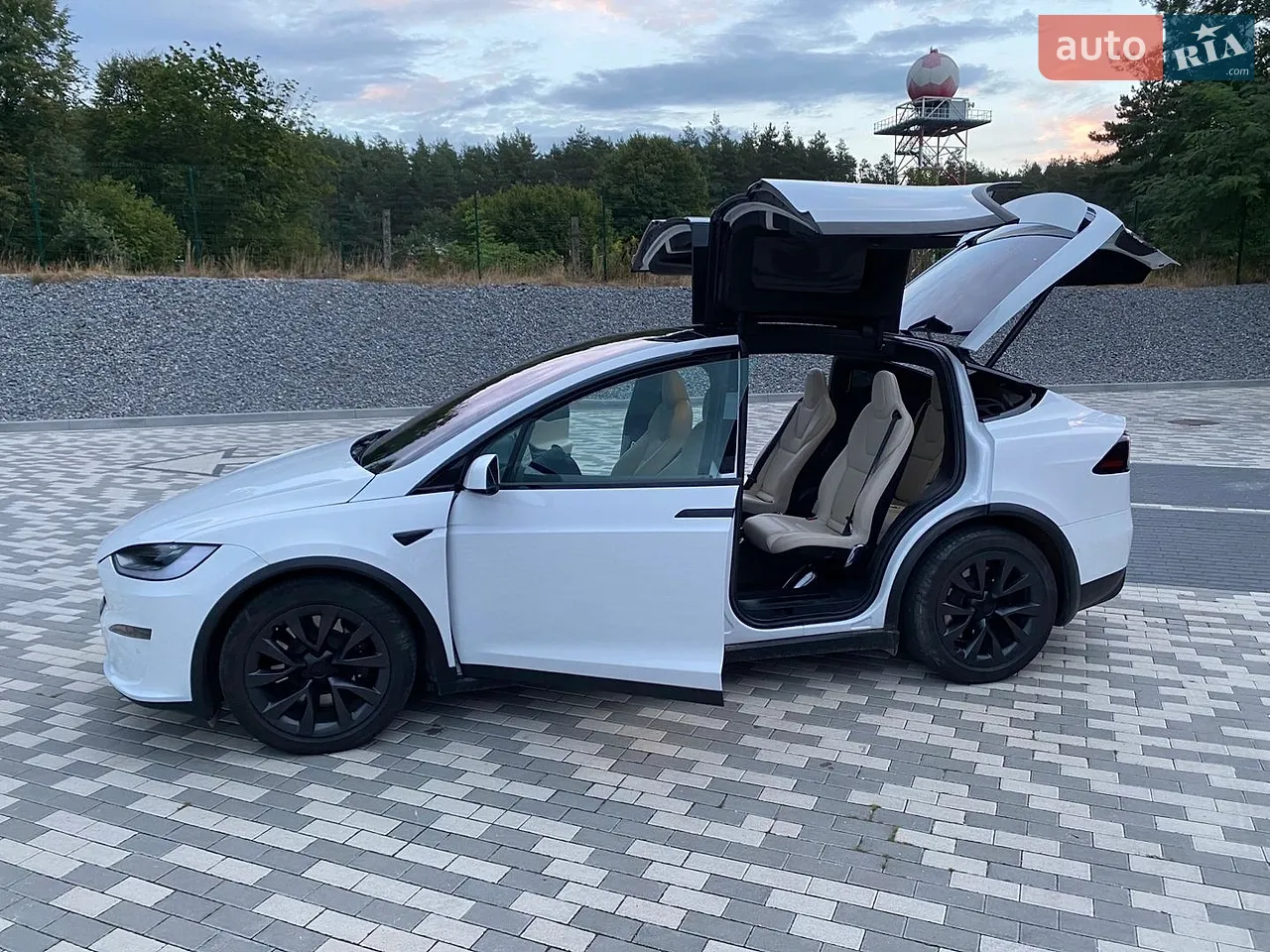 2022 Tesla Model X - мініатюра 27