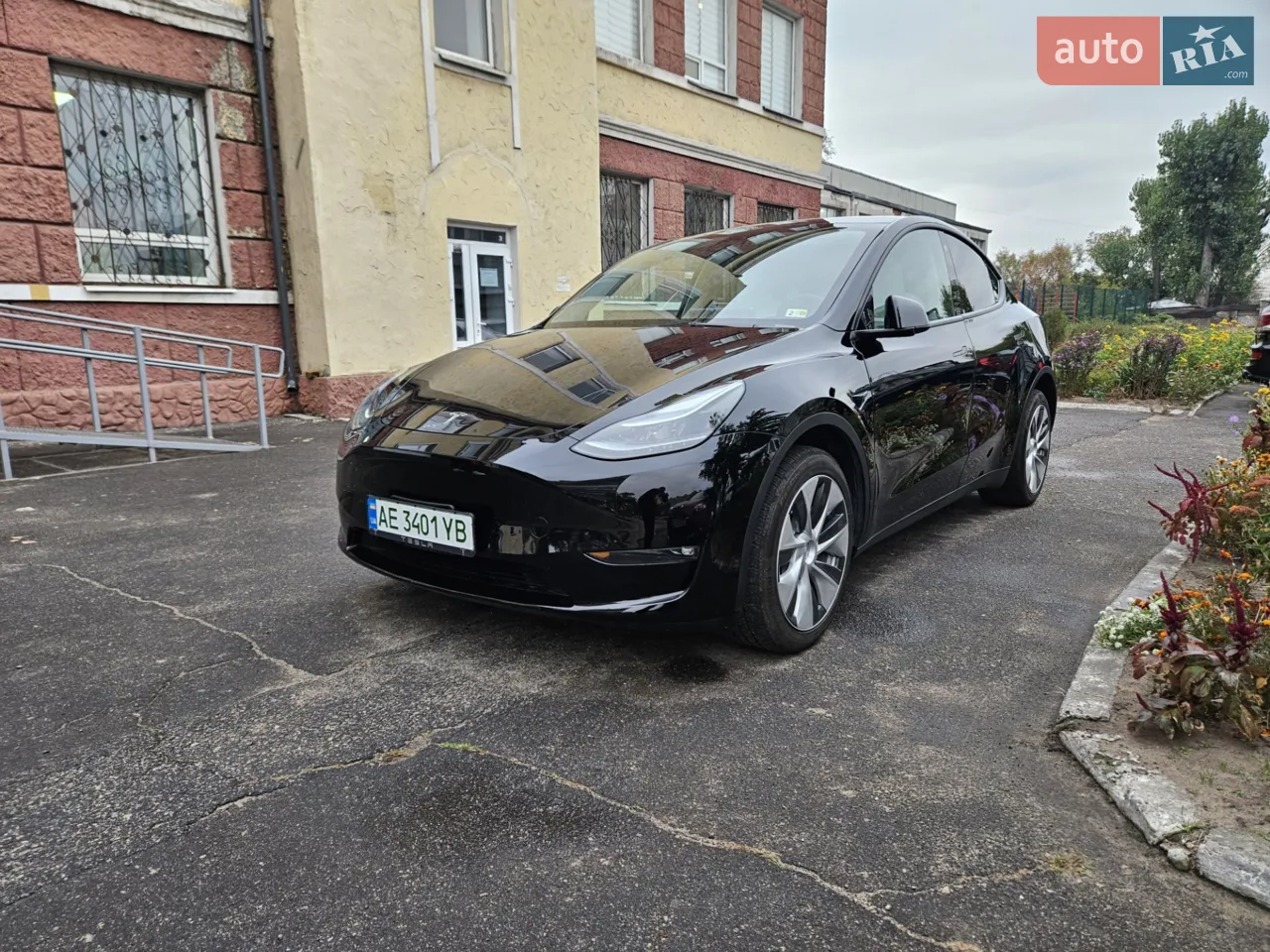 2022 Tesla Model Y - мініатюра 10