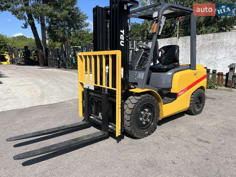Вилочный погрузчик TEU FD 2025 в Киеве фото 2 Вилочный погрузчик TEU FD 2025 в Киеве