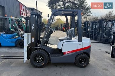 Вилочный погрузчик TEU FD 2026 в Киеве