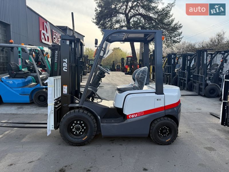 Вилочный погрузчик TEU FD 2026 в Киеве фото Вилочный погрузчик TEU FD 2026 в Киеве