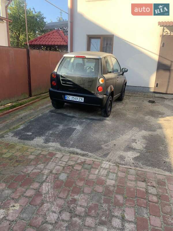 Седан Think Global City 2009 в Жовкве