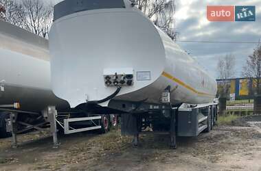 Цистерна Thompson Carmichael PT44/3 2005 в Березному