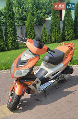 Максі-скутер Tiger HT 150 2008 в Отинії