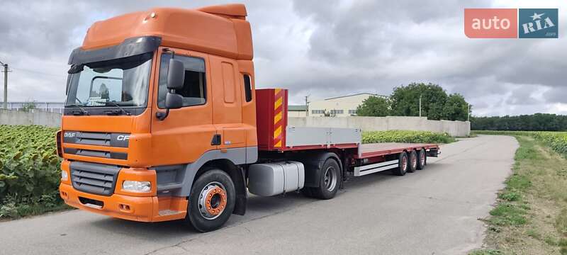 Низкорамна платформа Tirsan XS 2004 в Умані