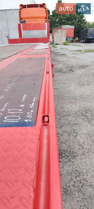 Низкорамна платформа Tirsan XS 2004 в Умані