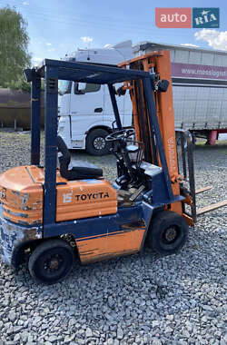 Вилочний навантажувач Toyota 02-5FD15 1993 в Ковелі