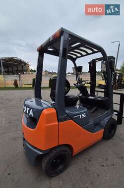 Вилочный погрузчик Toyota 02-8FGF15 2007 в 