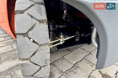 Вилочный погрузчик Toyota 02-8FGF15 2012 в 