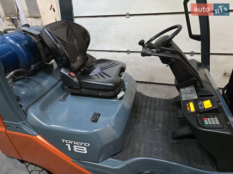 Вилочний навантажувач Toyota 02-8FGF15 2016 в Києві фото 17 Вилочний навантажувач Toyota 02-8FGF15 2016 в Києві