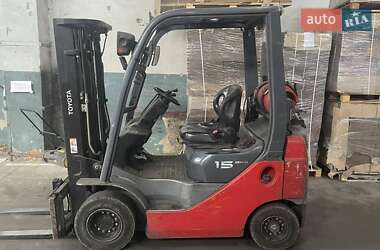 Вилочный погрузчик Toyota 02-8FGF15 2011 в Городище