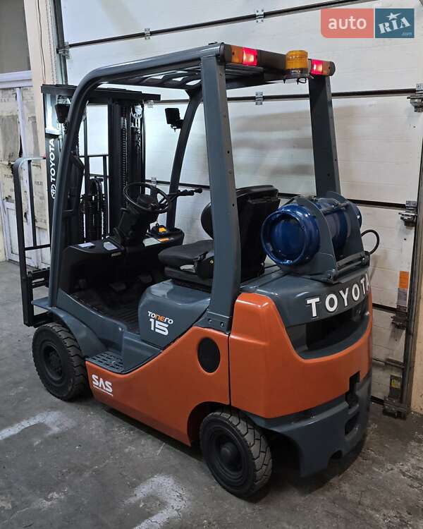 Вилочний навантажувач Toyota 02-8FGF15 2012 в Києві