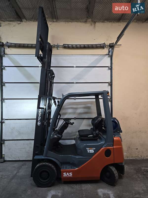 Вилочний навантажувач Toyota 02-8FGF15 2012 в Києві