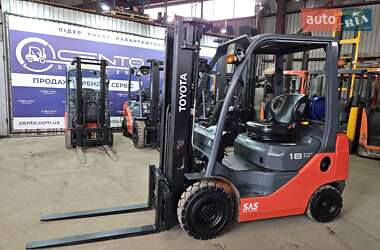 Вилочний навантажувач Toyota 02-8FGF18 2019 в Києві