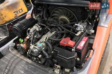 Вилочный погрузчик Toyota 02-8FGF20 2012 в 