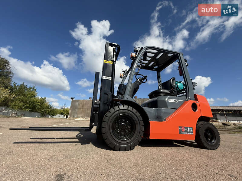 Вилочный погрузчик Toyota 02-8FGF20 2020 в Кривом Роге