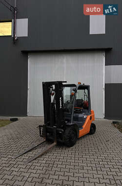 Вилочный погрузчик Toyota 02-8FGF20 2017 в Луцке