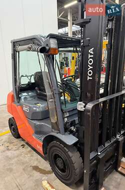 Вилочний навантажувач Toyota 02-8FGF20 2017 в Києві