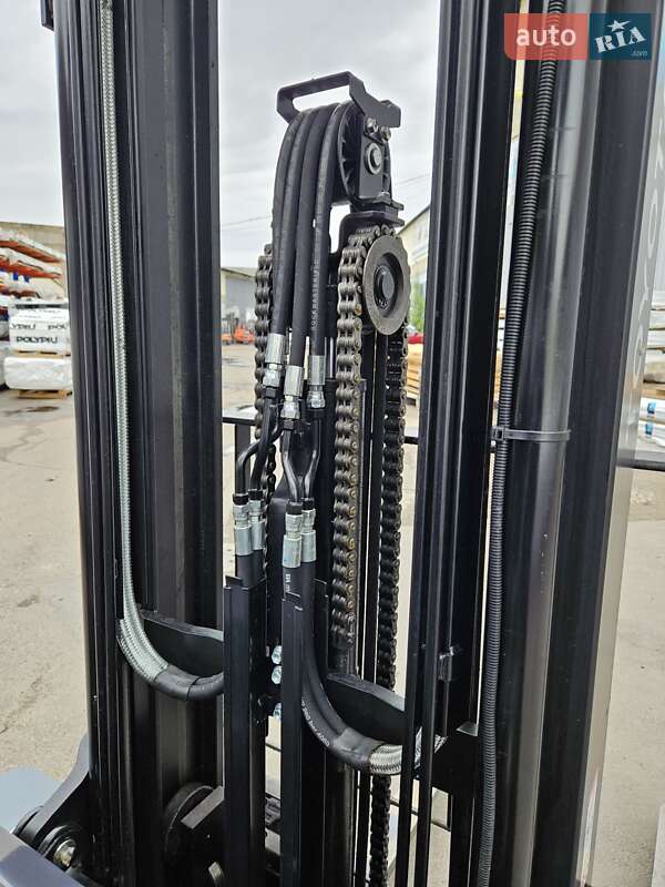 Вилочный погрузчик Toyota 02-8FGF25 2016 в Киеве фото 23 Вилочный погрузчик Toyota 02-8FGF25 2016 в Киеве