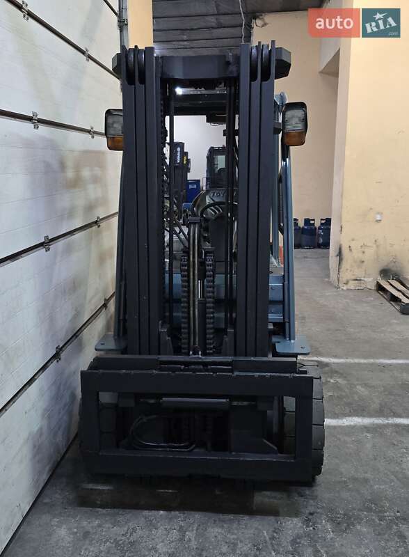 Вилочний навантажувач Toyota 02-8FGJF35 2008 в Києві