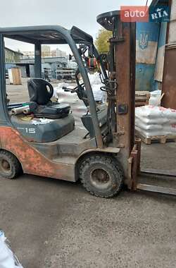 Вилочний навантажувач Toyota 32-8FG15 2016 в Києві