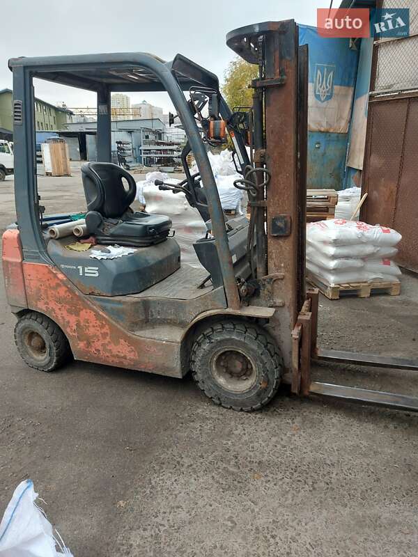 Вилочний навантажувач Toyota 32-8FG15 2016 в Києві